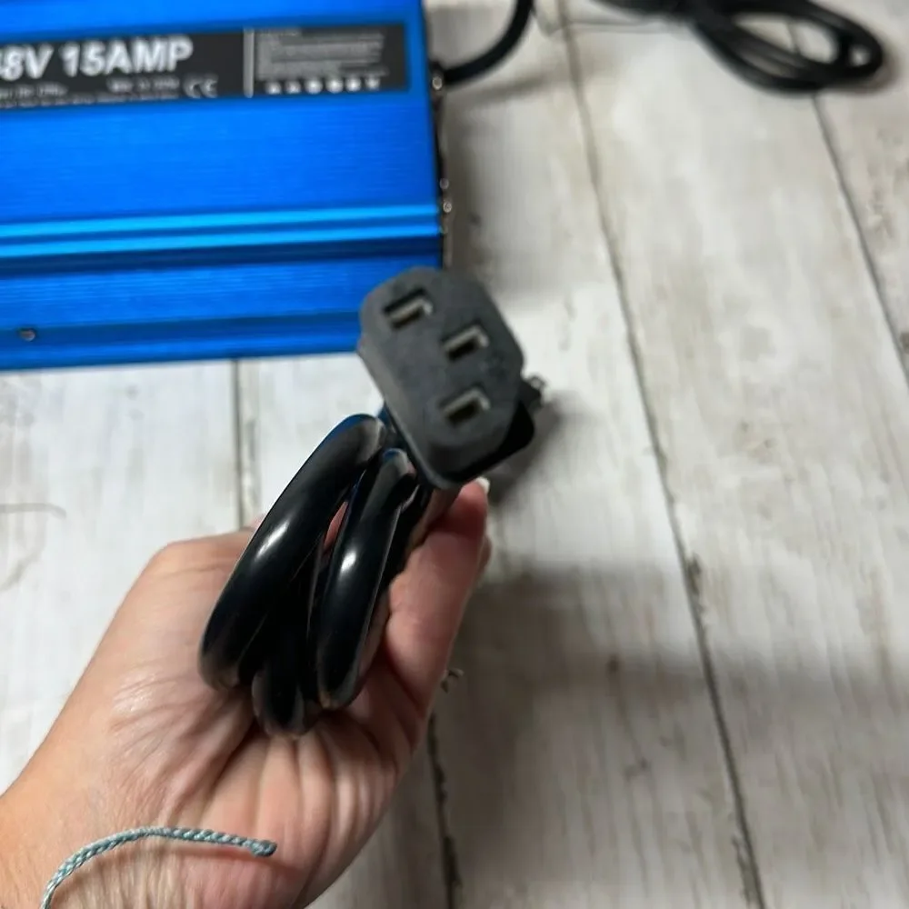 Abakoo 48V 15A Golf Cart Battery Charger Power Supply for Ez-Go RXV Plug 3 Prong